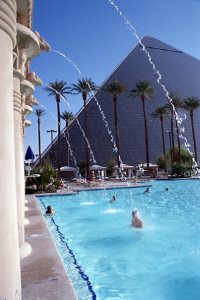 luxor pool